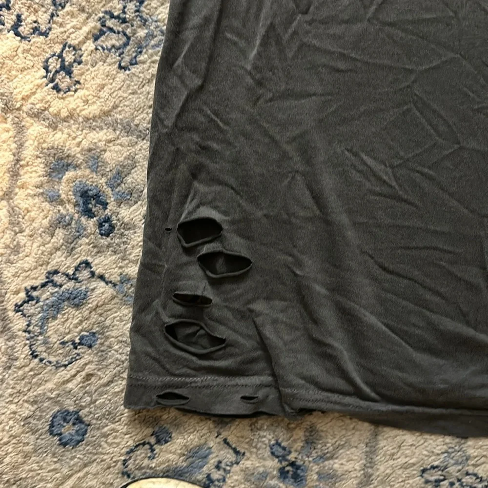 Express floral skull distressed T-shirt - Picture 4 of 4